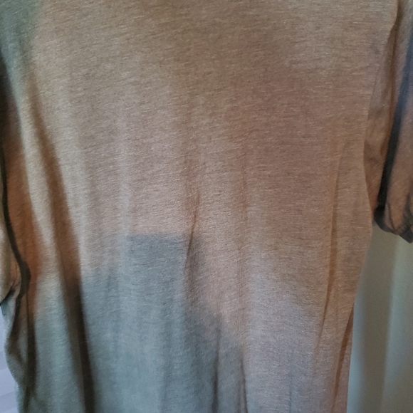 Magnolia Waco, Texas T-shirt size large - Picture 3 of 7